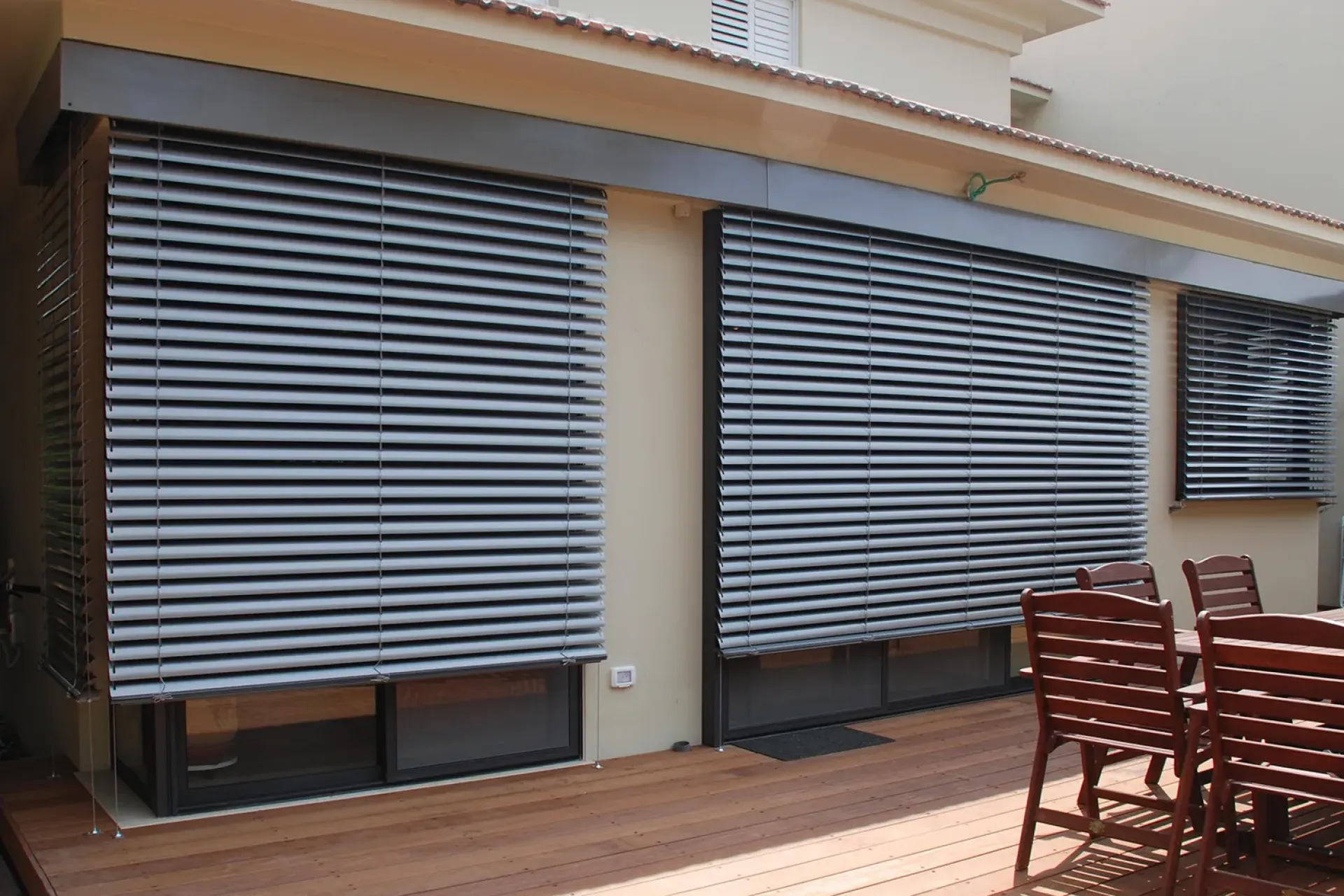 Venkovní žaluzie F