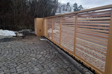 Pojezdová brána na míru