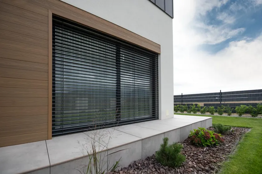 Venkovní žaluzie T