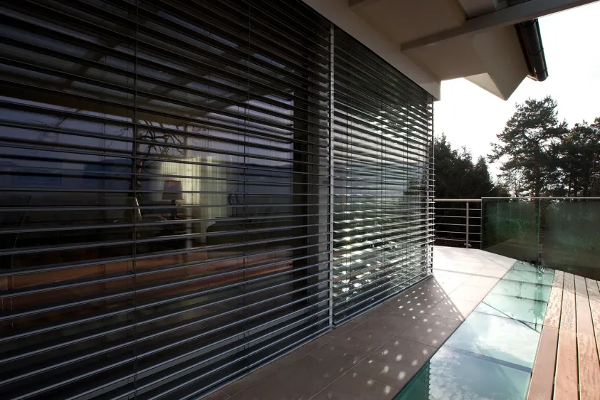 Venkovní žaluzie T