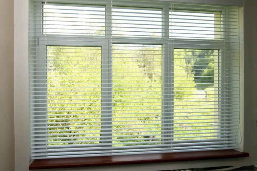 Vnitřní žaluzie INT-35