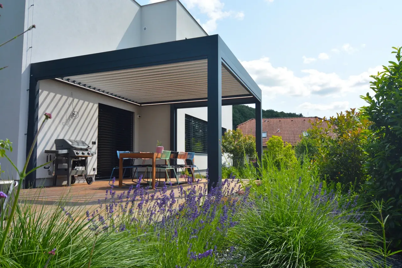 Bioklimatická pergola Climax Lamelino